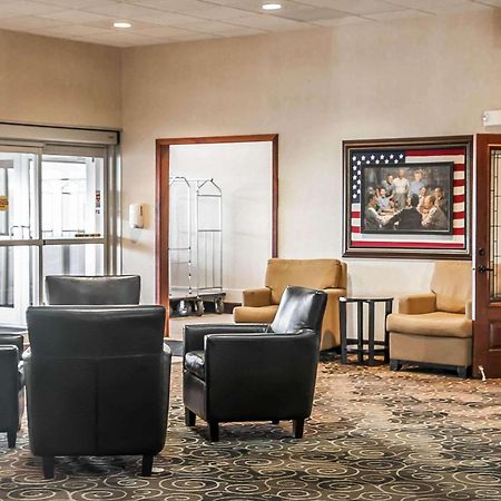 Sleep Inn & Suites Conference Center And Water Park Minot Eksteriør billede
